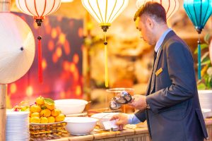 vietdeli-catering-staff3